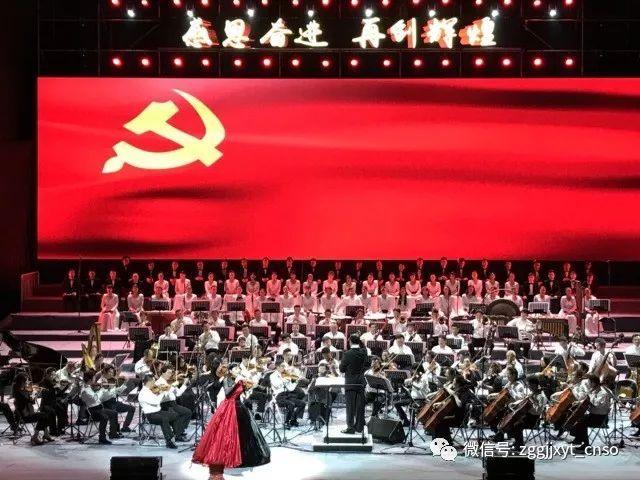 民国才女赵清阁：告诉老舍只有跳江才能厮守，老舍投湖她终身未嫁